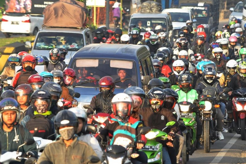 Pemudik Lebaran beberapa tahun lalu gunakan motor sangat padat. (Foto: PMJ News/Istimewa)