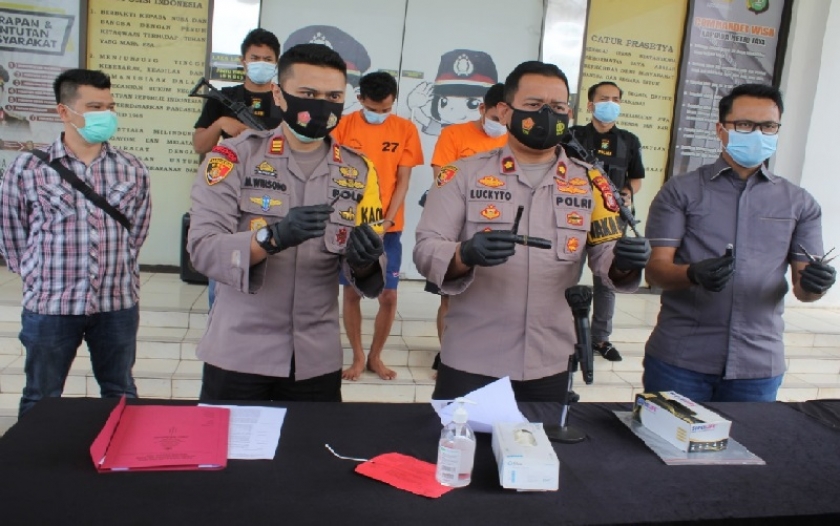 Polres Tangerang Selatan menggelar perkara kasus pencurian sepeda motor. (Foto: PMJ News)