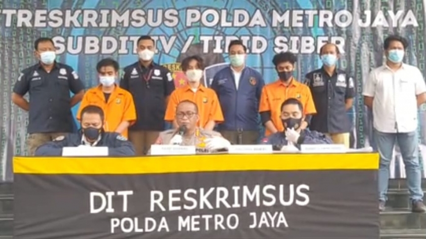 Keterangan Kabid Humas Polda Metro Jaya Kombes Pol Yusri Yunus. (Foto: PMJ News/ Screenshoot YouTube)