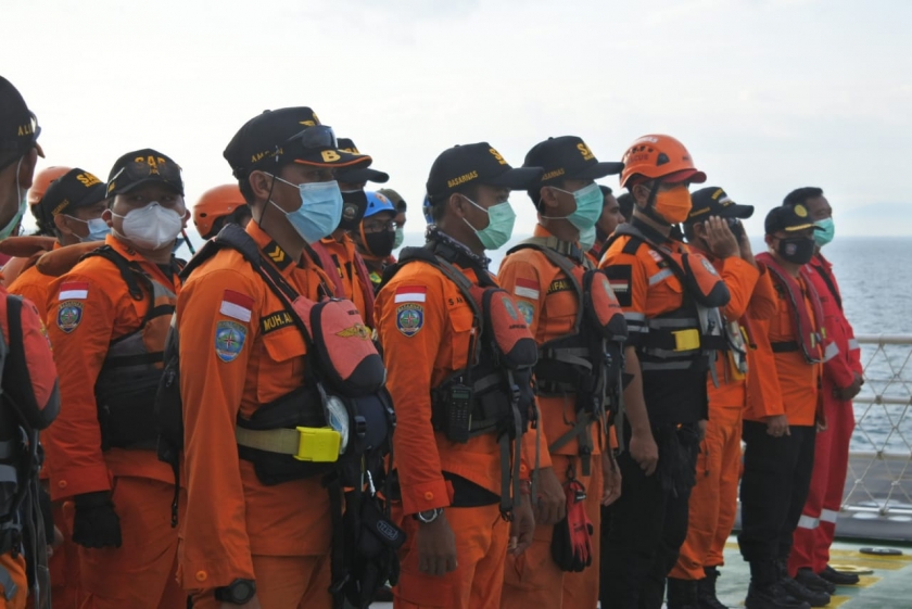 Tim penyelam akan mencari badan pesawat. (Foto : PMJ/Fjr). 
