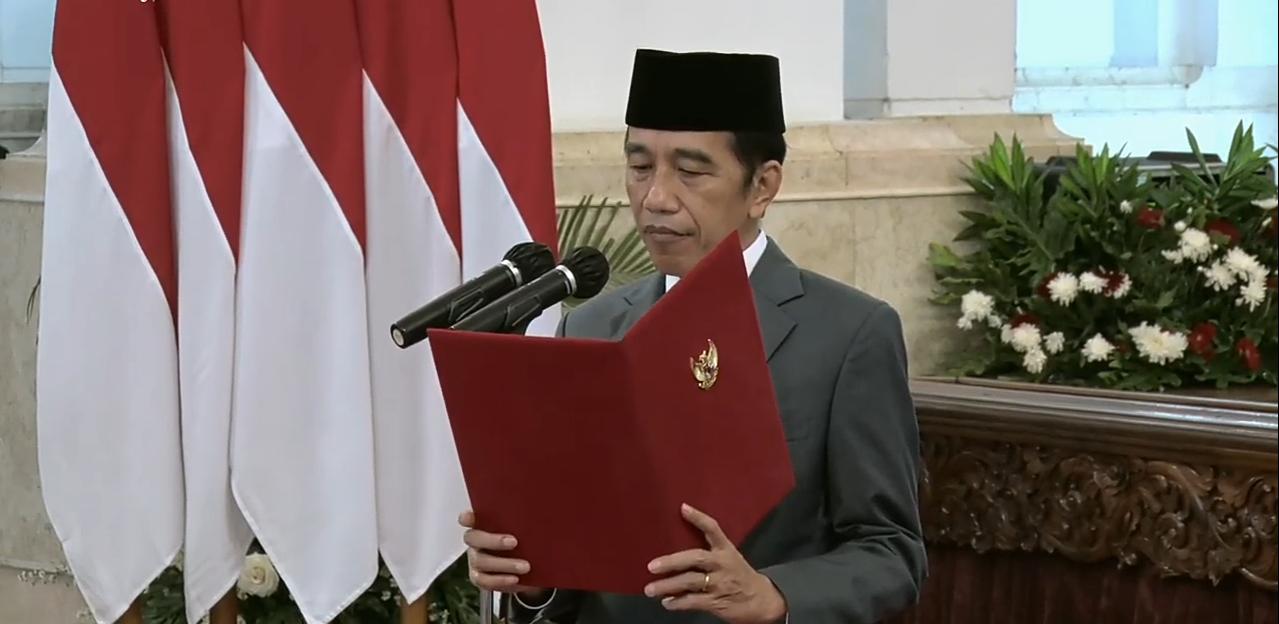 Presiden Jokowi saat upacara pelantikan. (Foto: PMJ News/YouTube Setpres). 