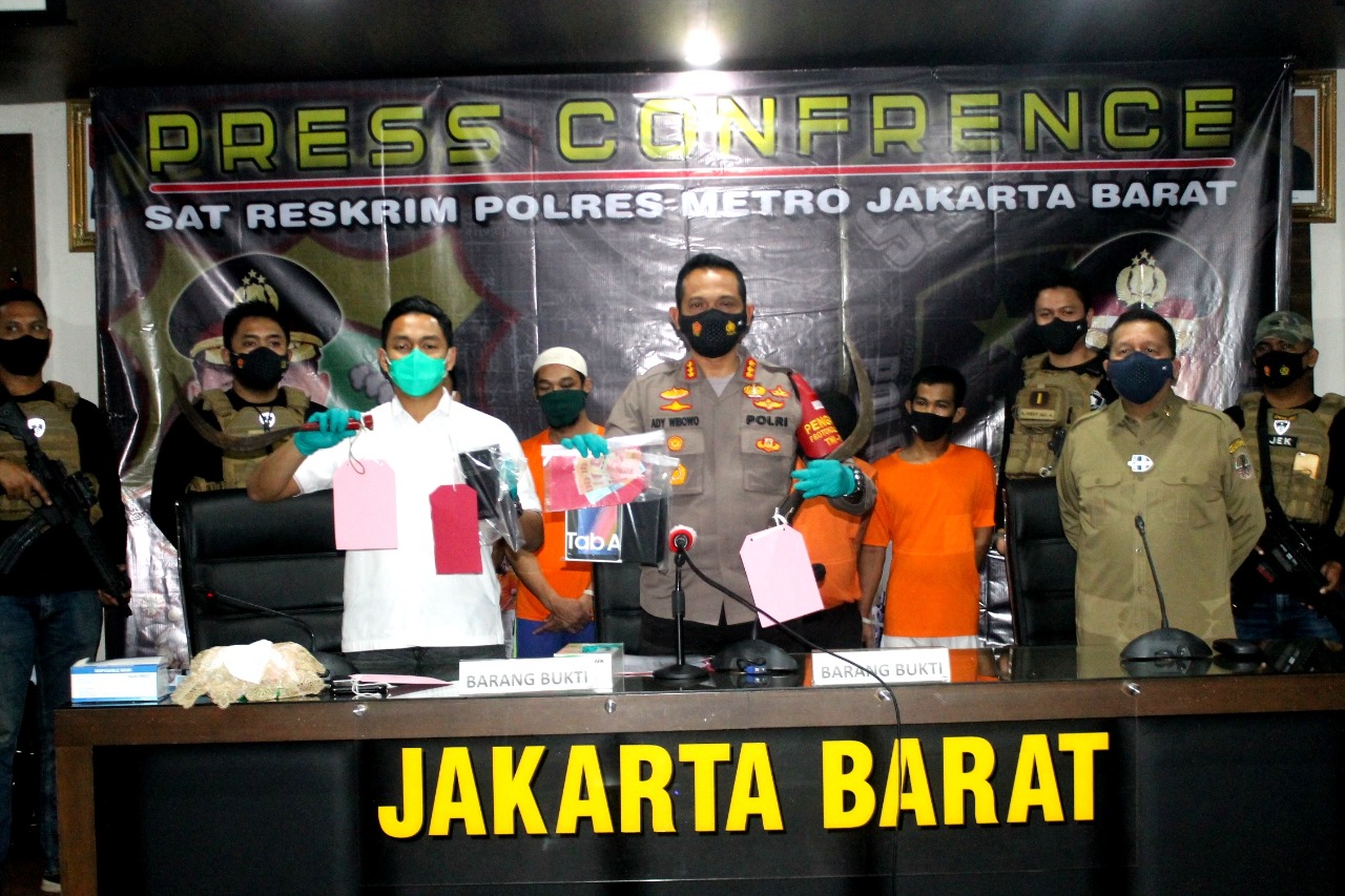 Keterangan Kapolres Metro Jakarta Barat Kombes Pol Ady Wibowo saat konferensi pers. (Foto: PMJ News)