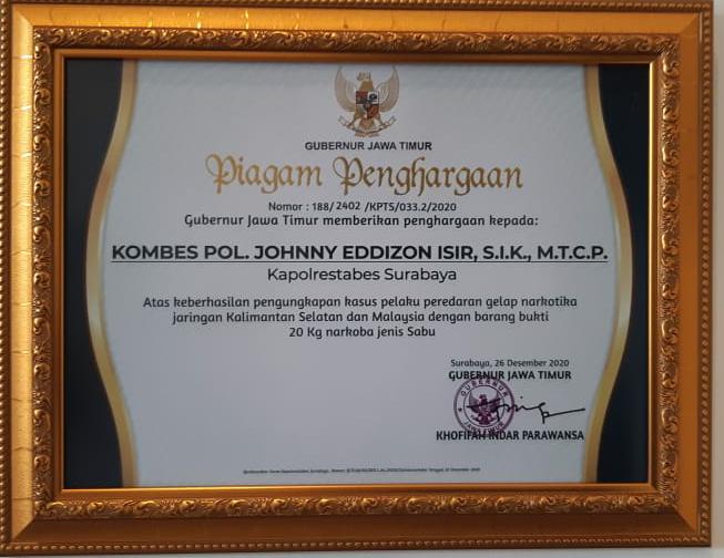 Penghargaan ke jajaran Polrestabes Surabaya. (Foto : PMJ/Ist). 
