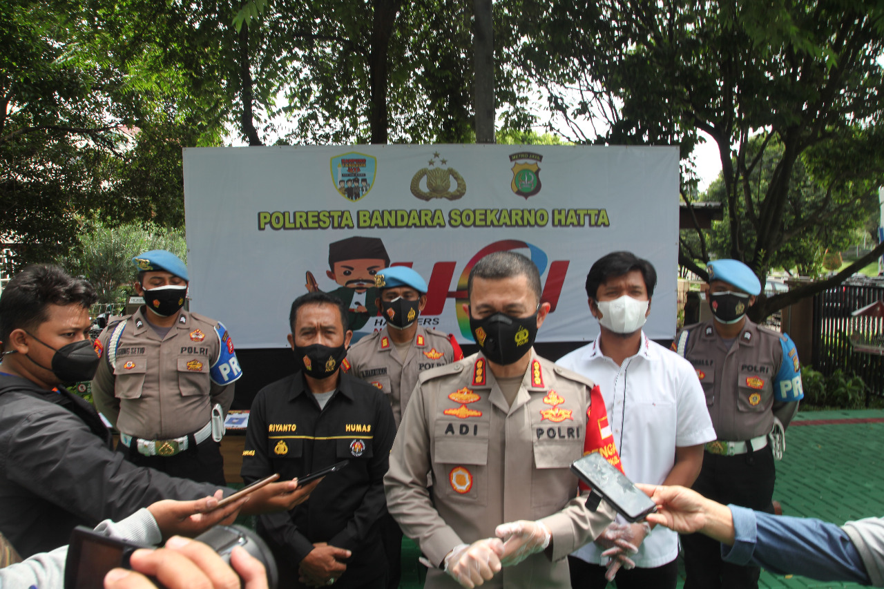 Keterangan Kapolres Bandara Soekarno-Hatta Kombes Adi Ferdian Saputra dan jajarannya. (Foto: PMJ News)