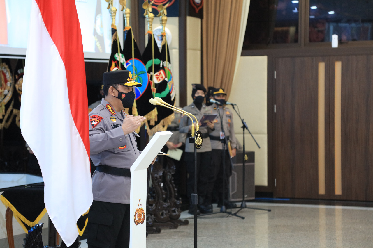 Kapolri Jenderal Listyo Sigit pimpin sertijab dan pelantikan. (Foto : Dok PMJ).  