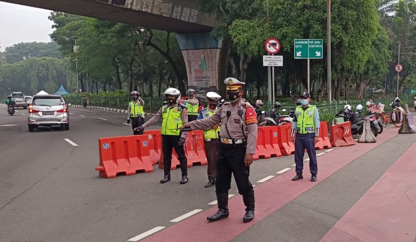Polres Metro Jakarta Pusat menggelar operasi penertiban pengendara sepeda motor dengan knalpot bising. (Foto: PMJ News/TMC Polda Metro Jaya).