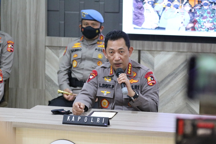 Keterangan Kapolri Jenderal Pol Listyo Sigit Prabowo dan jajarannya. (Foto: PMJ News). 