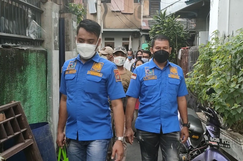 Jajaran Satuan Narkoba Polres Jakbar meresmikan Posko Kampung Tangguh Jaya di Tambora. (Foto: PMJ News). 