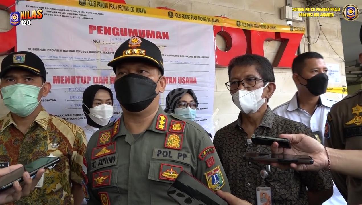 Kabid PPNS Satpol PP DKI Jakarta, Eko Saptono berikan keterangan. (Foto : PMJ/Ist). 