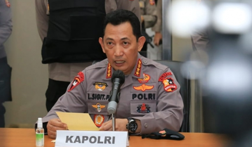Kapolri Jenderal Listyo Sigit Prabowo saat memberikan keterangan pers. (Foto: PMJ News).