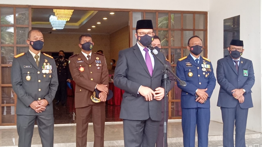 Gubernur DKI Jakarta Anies Baswedan ucapkan HUT Bhayangkara. (Foto ; PMJ/Yenni). 