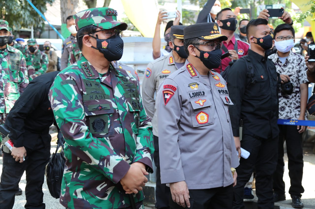 Kapolri Jenderal Pol Listyo Sigit Prabowo dan jajarannya. (Foto: PMJ News)