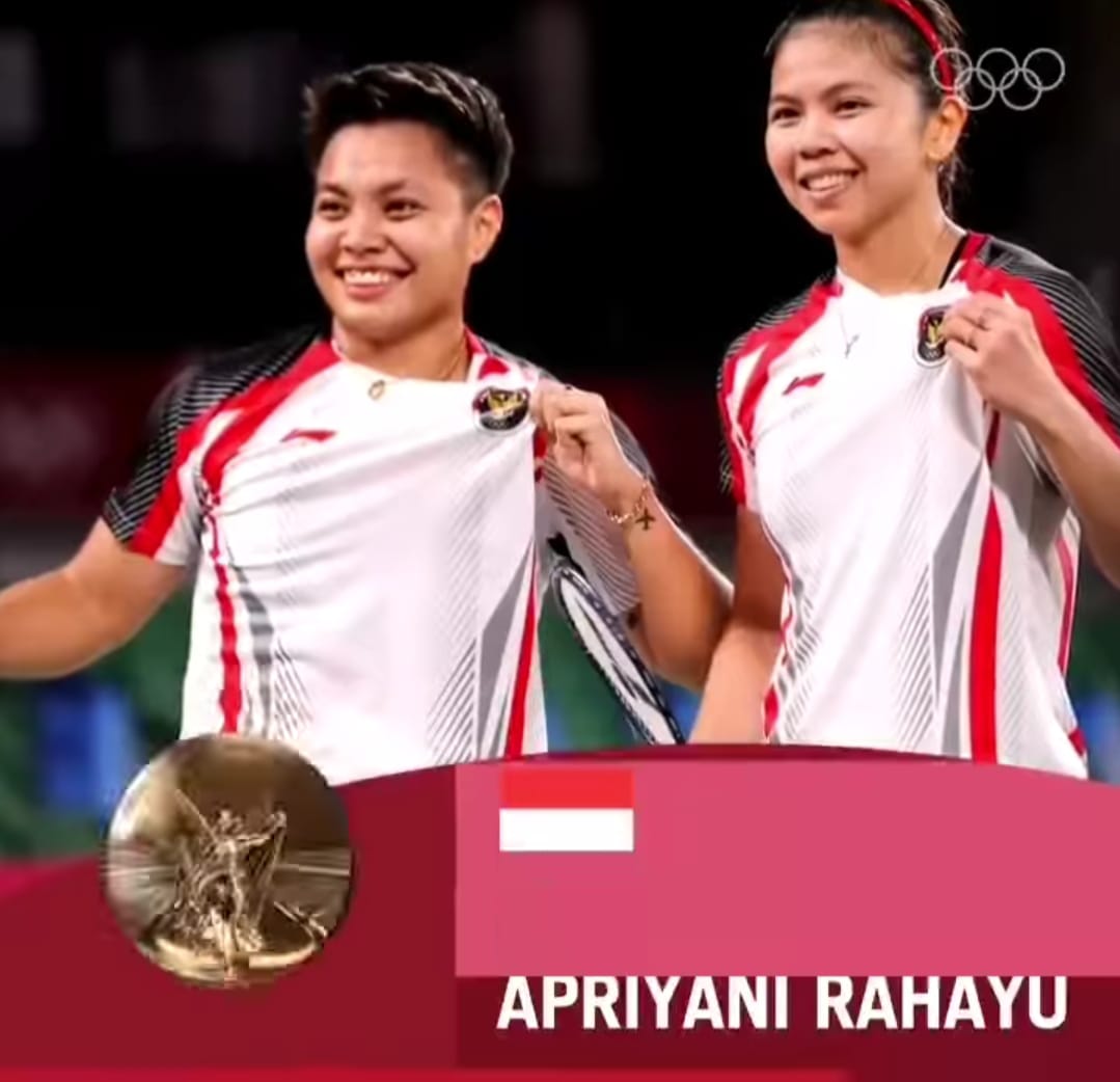 Greysia Polii-Apriyani mempersembahkan medali emas di Olimpiade Tokyo 2020. (Foto: Instagram Jokowi)