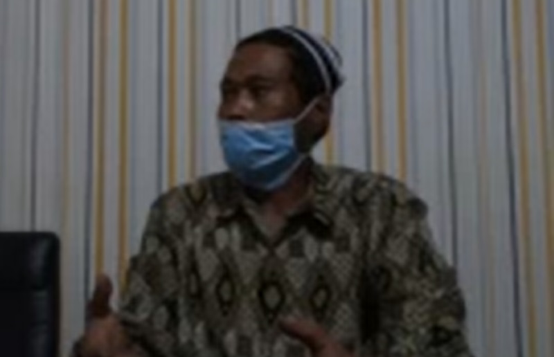 Pelaku teror wafer berisi benda tajam yang diamankan Polres Jember. (Foto: PMJ News/Polri TV).
