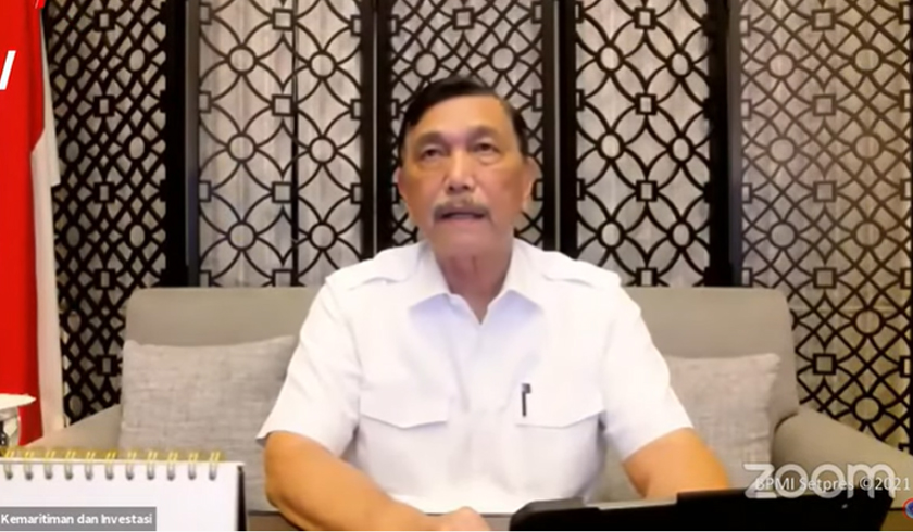 Menko Bidang Kemaritiman dan Investasi, Luhut Binsar Pandjaitan mengumumkan perpanjangan PPKM Level 2 hingga 4. (Foto:PMJ News/YouTube Setpres).