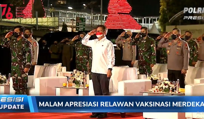 Panglima TNI dan Menteri Kesehatan menghadiri acara Malam Apresiasi Relawan Vaksinasi Merdeka. (Foto: PMJ News/Polri TV).
