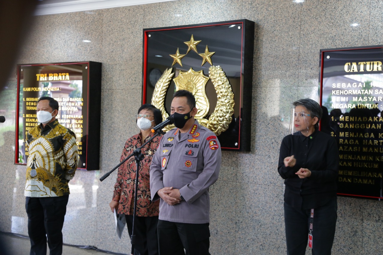 Kapolri Jenderal Listyo Sigit Prabowo saat beri keterangan. (Foto: PMJ/Arjun). 