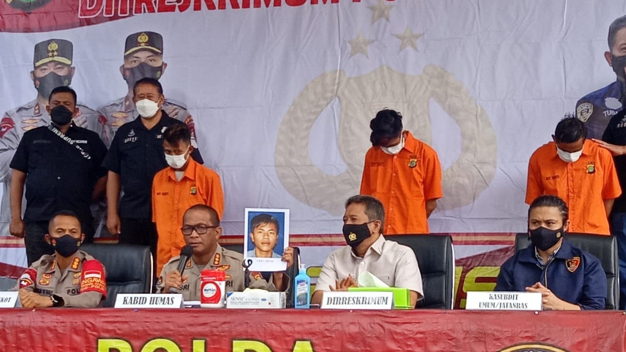 Polda Metro Jaya menggelar perkara kasus penembakan ustadz di Tangerang. (Foto: PMJ News/Yeni).