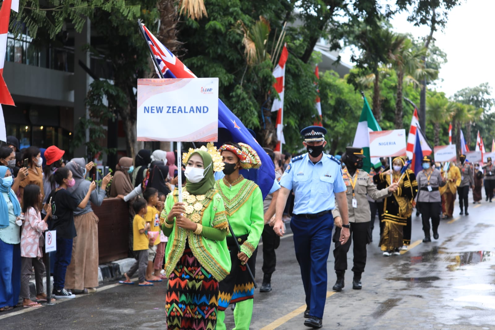 Peserta Selandia Baru ikut serta dalam Opening Ceremony The 58th IAWP 2021, di Hotel Meruorah, Labuan Bajo, NTT. (Foto: PMJ News)