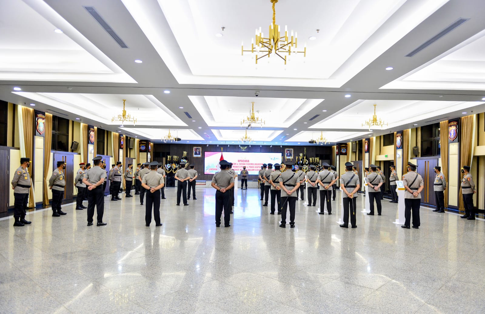 Pelantikan terhadap sejumlah Perwira Tinggi (Pati) Polri secara tertutup di Gedung Rupatama Mabes Polri. (Foto: PMJ News). 