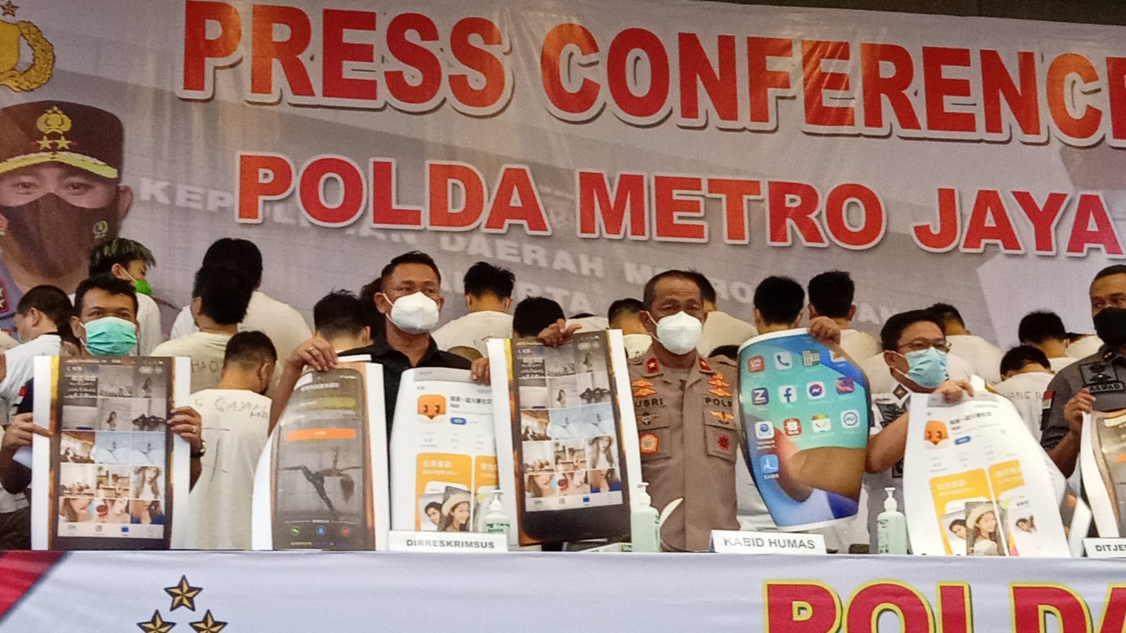 Keterangan Direktur Reserse Kriminal Khusus Polda Metro Jaya Kombes Pol Auliansyah Lubis dan jajarannya. (Foto: PMJ News)