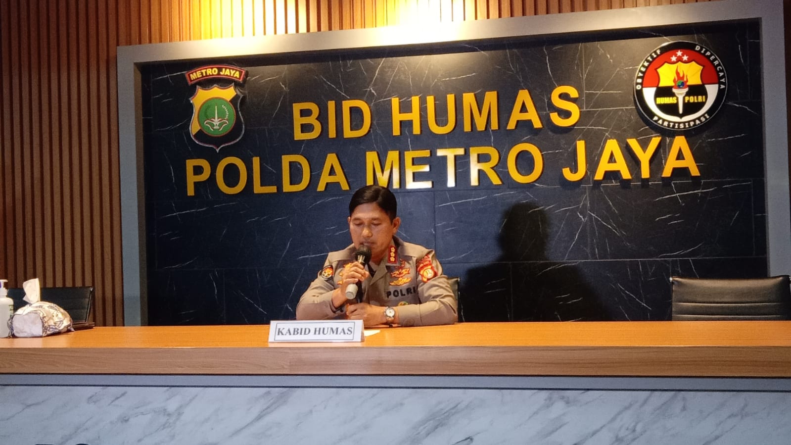 Keterangan Kabid Humas Polda Metro Jaya, Kombes Pol Endra Zulpan di Mapolda Metro Jaya. (Foto: PMJ News/ Yeni). 