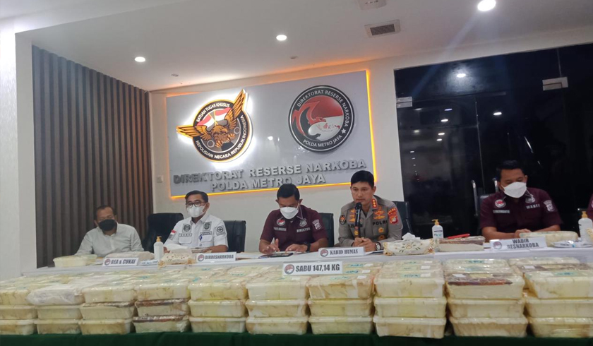 Polda Metro Jaya membongkar kasus peredaran narkoba jaringan Timur Tengah. (Foto: PMJ News/Yeni).