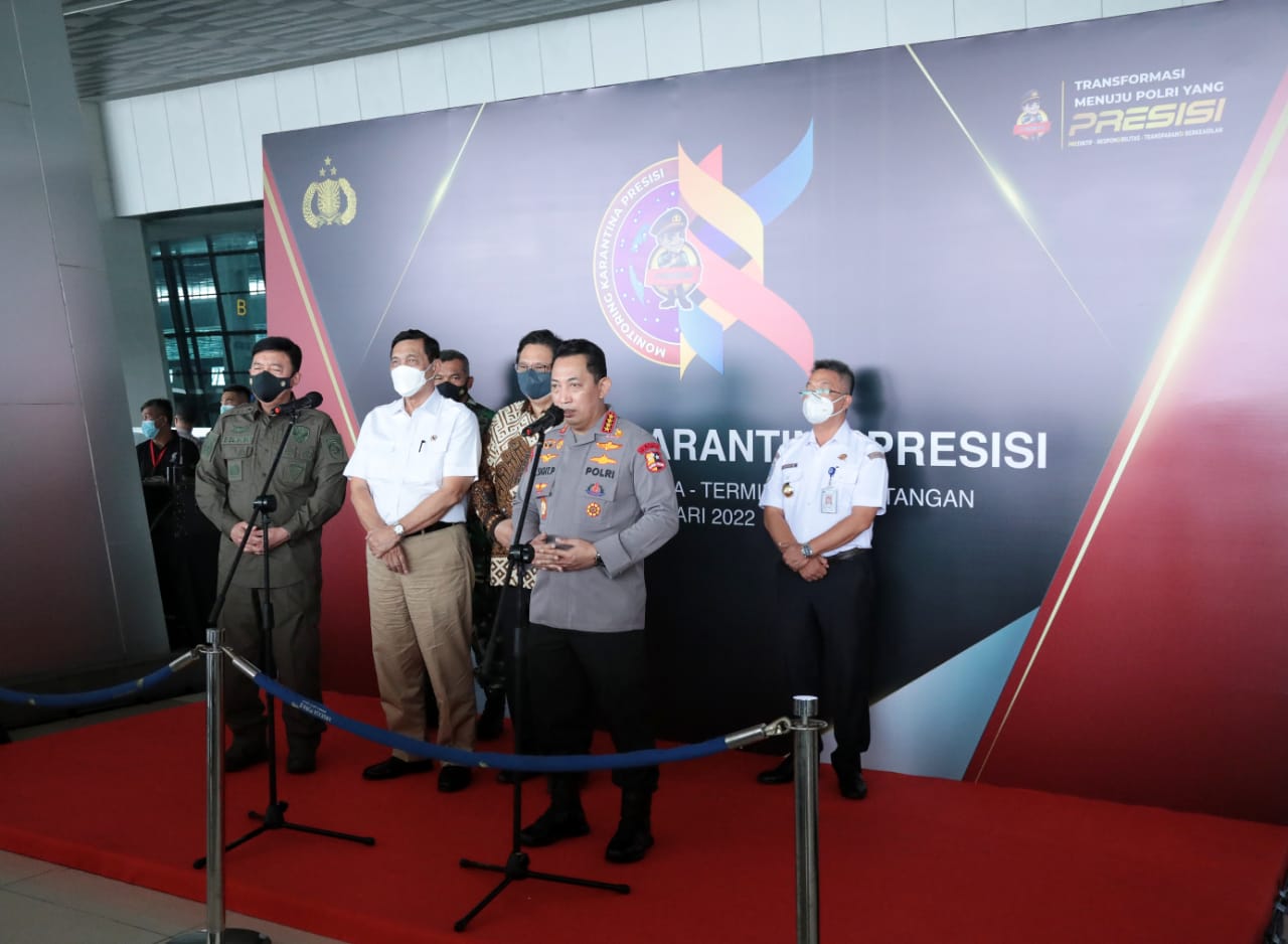 Kapolri Jenderal Pol Listyo Sigit Prabowo  dalam peluncuran Aplikasi Monitoring Karantina Presisi. (Foto: PMJ News). 