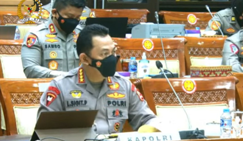 Kapolri Jenderal Listyo Sigit Prabowo dalam rapat kerja dengan Komisi III DPR RI. (Foto: PMJ News.TV Parlemen)