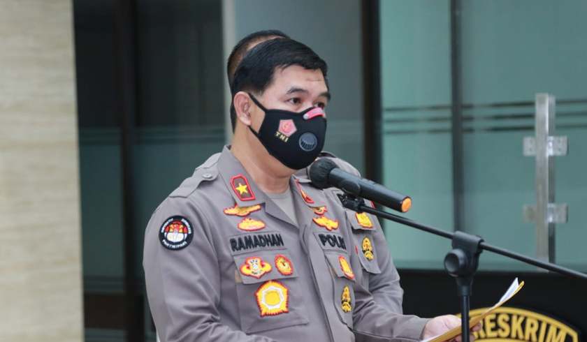 Karo Penmas Divisi Humas Polri, Brigjen Pol Ahmad Ramadhan saat memberikan keterangan pers. (Foto: PMJ News/Nia)