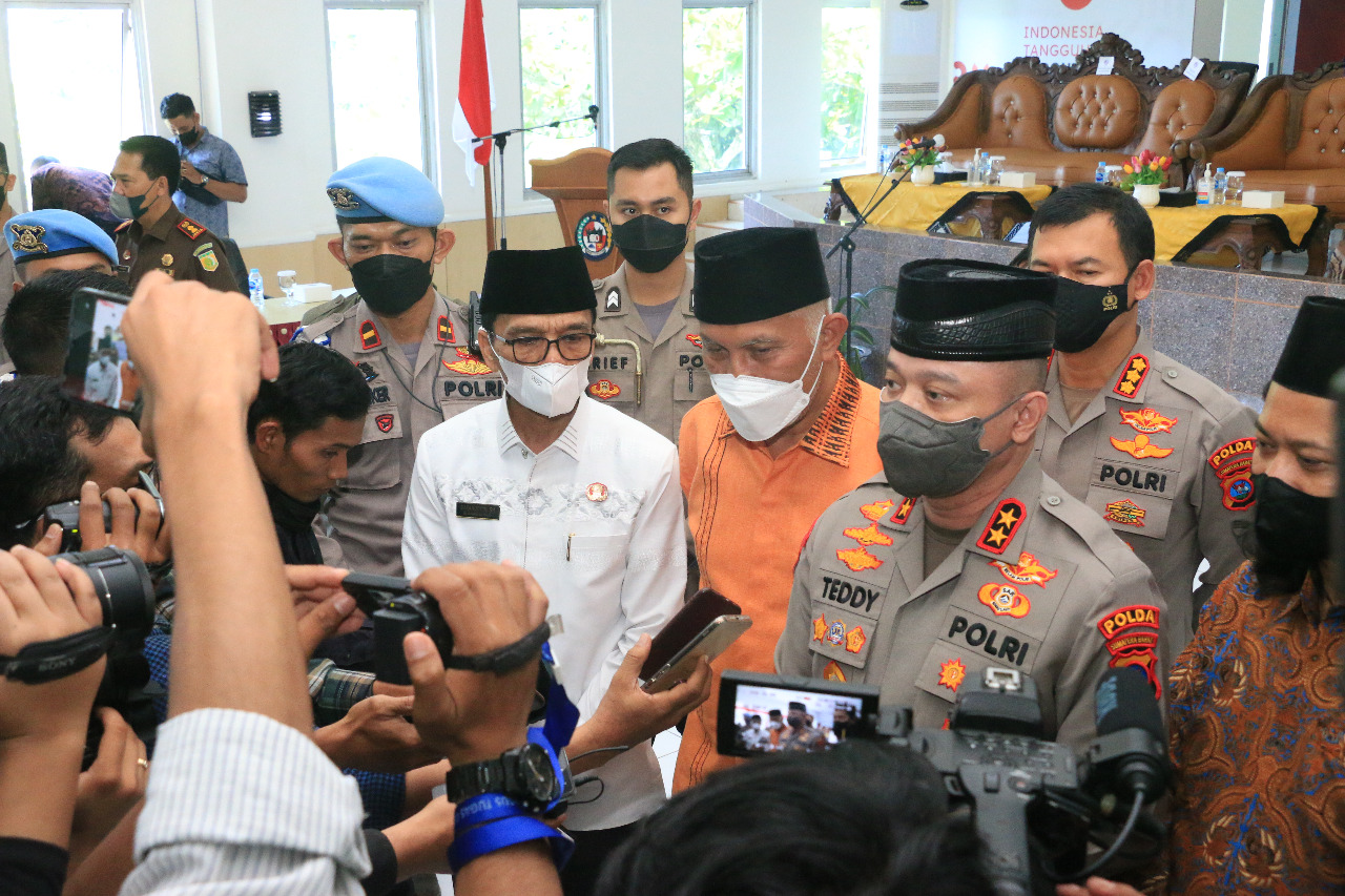 Kapolda Sumatera Barat (Sumbar) Irjen Pol Teddy Minahasa P.  (Foto: PMJ News)