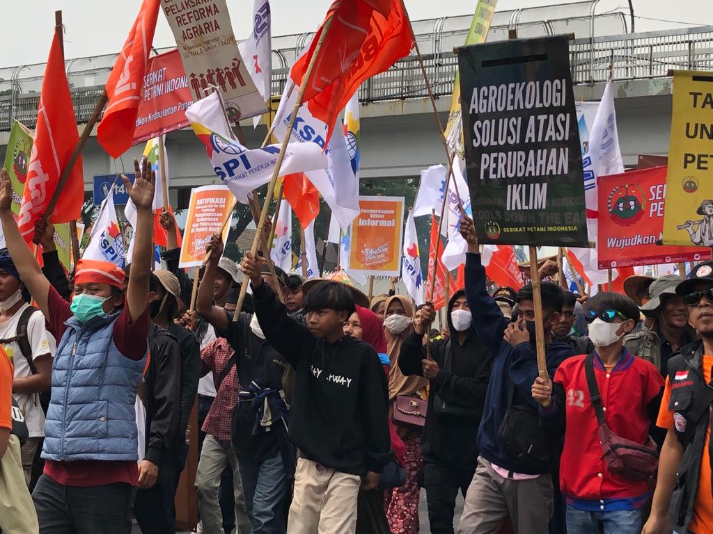 Demo buruh di Gedung DPR/ MPR. (Foto:  PMJ News/ Yeni)