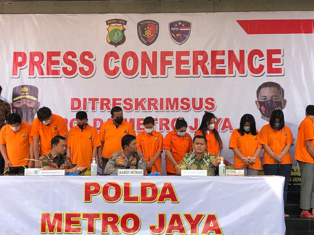 Kabid Humas Polda Metro Jaya, Kombes Pol Endra Zulpan beri keterangan. (Foto: PMJ/Yeni). 