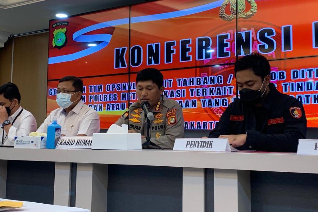 Kabid Humas Polda Metro Jaya, Kombes Pol Endra Zulpan beri keterangan. (Foto: PMJ/Yeni). 