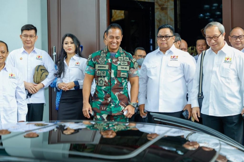 Panglima TNI Jenderal TNI Andika Perkasa bersama seluruh tamunya. (Foto: PMJ/Ist). 