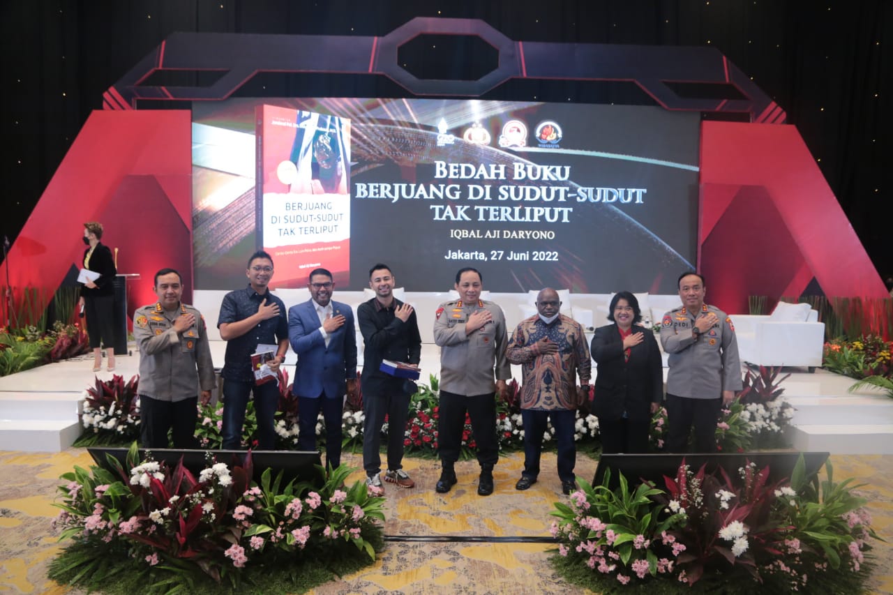 Wakapolri menghadiri bedah buku peluncuran buku Berjuang di Sudut-sudut Tak Terliput. (Foto: PMJ News)