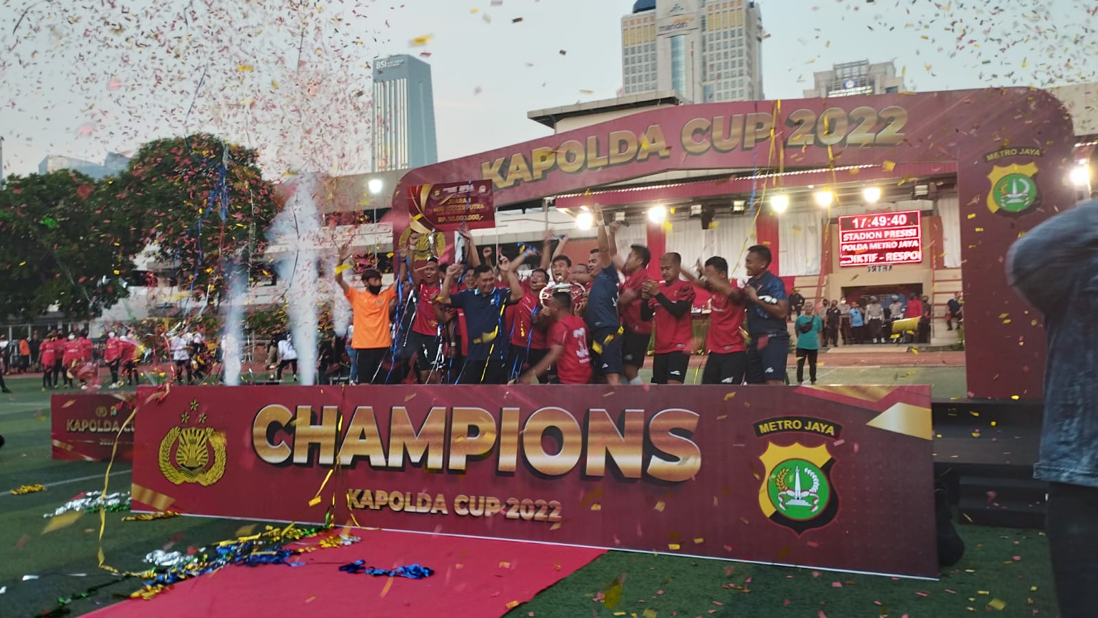 Kapolda Metro menutup gelaran acara Kapolda Cup. (Foto: PMJ News). 