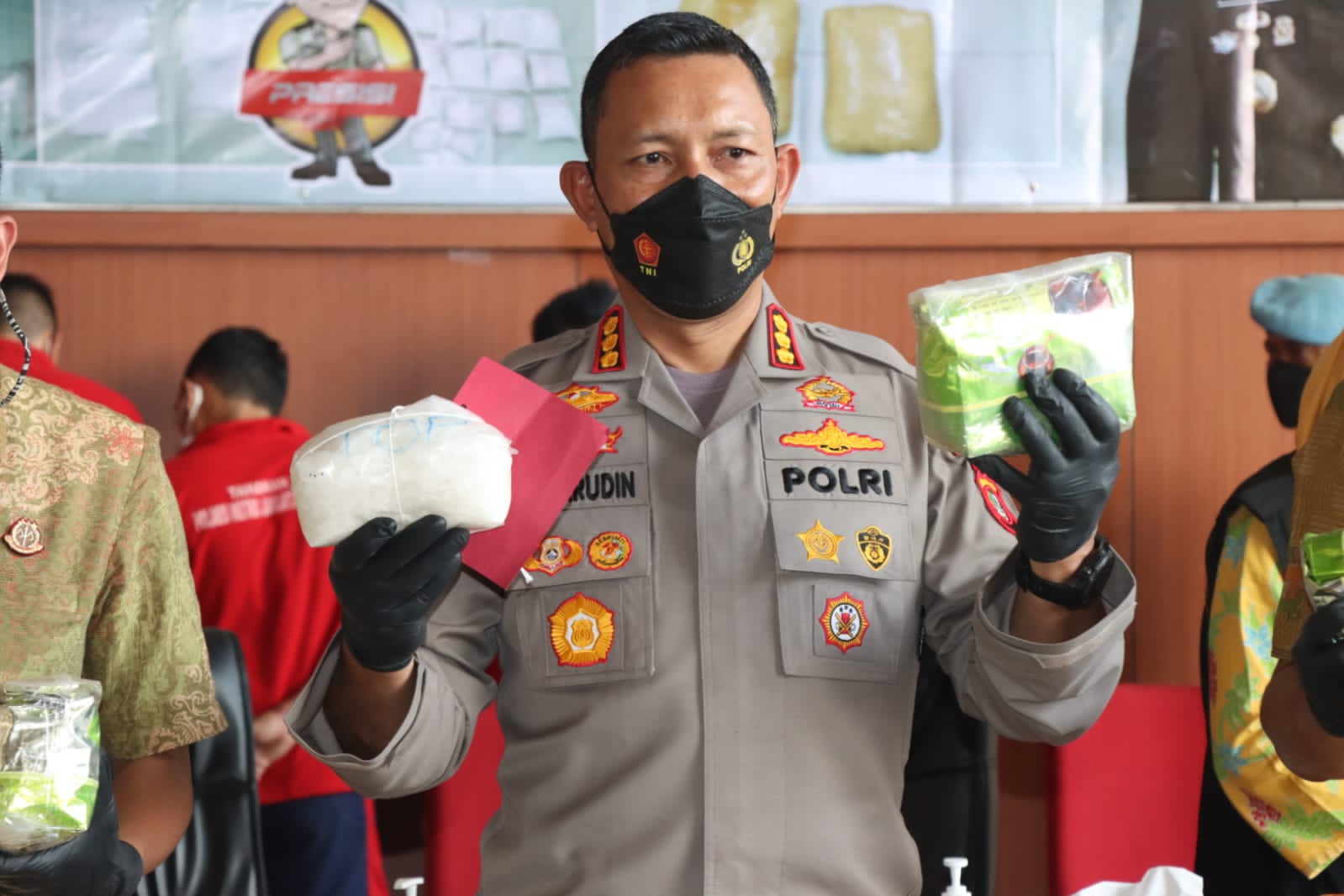 Polres Jakpus lakukan pemusnahan barang bukti narkotika. (Foto: PMJ News). 