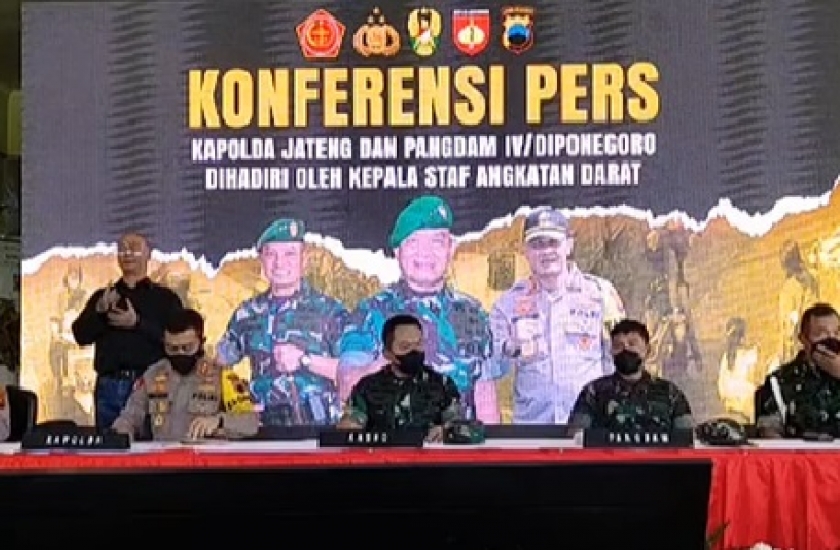 Polisi menangkap lima pelaku penembakan istri anggota TNI di Semarang, Jawa Tengah. (Foto: PMJ News/Instagram Polda Jateng)