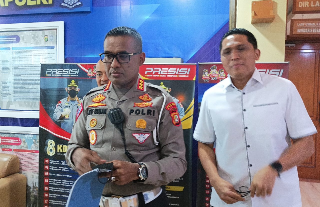 Dirlantas Polda Metro Jaya, Kombes Pol Latif Usman memberikan keterangan pers. (Foto: PMJ News/Fajar)
