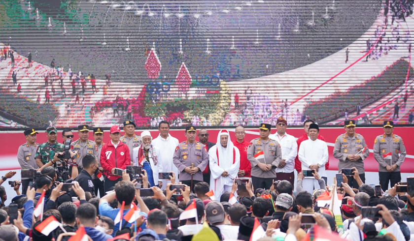 Kapolri Jenderal Listyo Sigit Prabowo saat acara Kirab Merah Putih. (Foto: PMJ News)