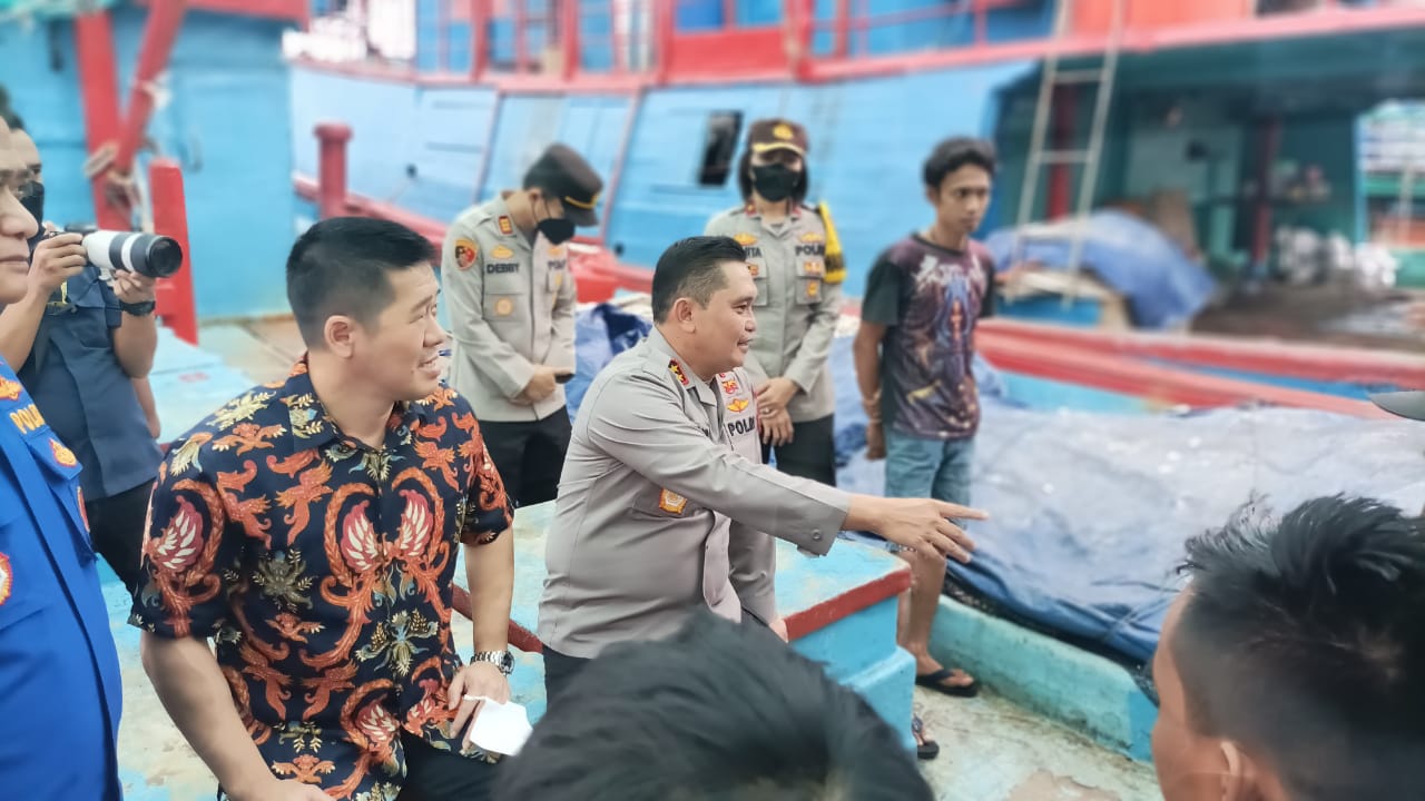 Kapolda Metro Jaya Resmikan Kegiatan Pelatihan Keamanan dan Keselamatan Nelayan di Jakarta. (Foto: Dok PMJ). 