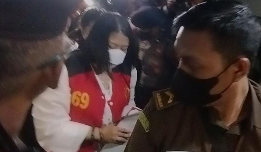 Terdakwa Putri Candrawathi telah selesai menjalani sidang dakwaan di PN Jakarta Selatan. (Foto: PMJ News/Fajar)