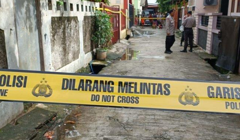 Rumah yang menjadi lokasi pembunuhan dua wanita yang jasadnya dicor. (Foto: PMJ News/Istimewa)