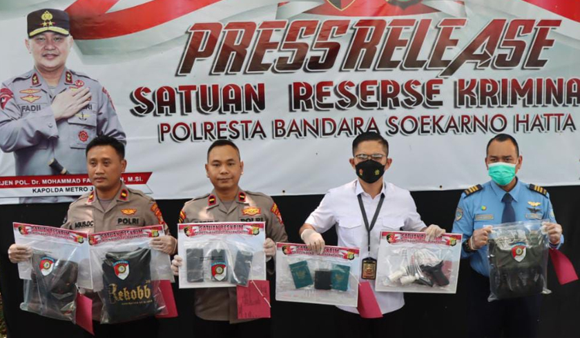 Polresta Bandara Soekarno-Hatta menggelar perkara kasus pemerasan calon pekerja migran Indonesia. (Foto: PMJ News/Fajar)