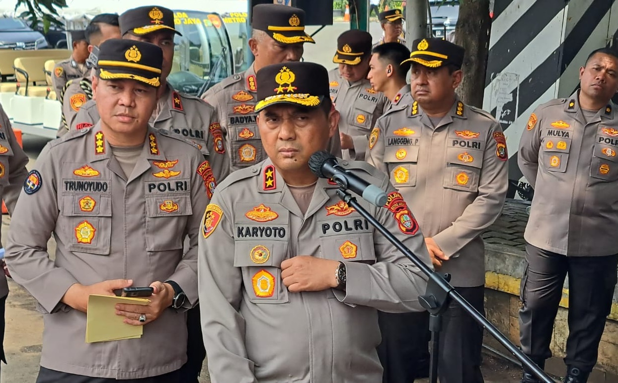 Kapolda Metro Jaya, Irjen Pol Karyoto saat memberikan keterangan pers. (Foto: PMJ News/Fajar)