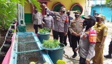 Dukung program Kapolda Metro Jaya Irjen Pol Fadil Imran, Polres Metro Bekasi Kota mensosialisasikan program Kampung tangguh. (Foto: PMJ News).