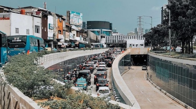 Underpass Senen belum bisa dilalui. (Foto: PMJ News/Instagram @dhonysaktiawan)