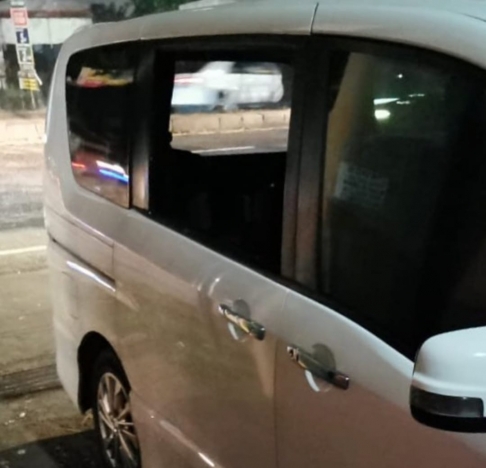 Mobil karyawan milik musisi Anji. (Foto: Instagram). 