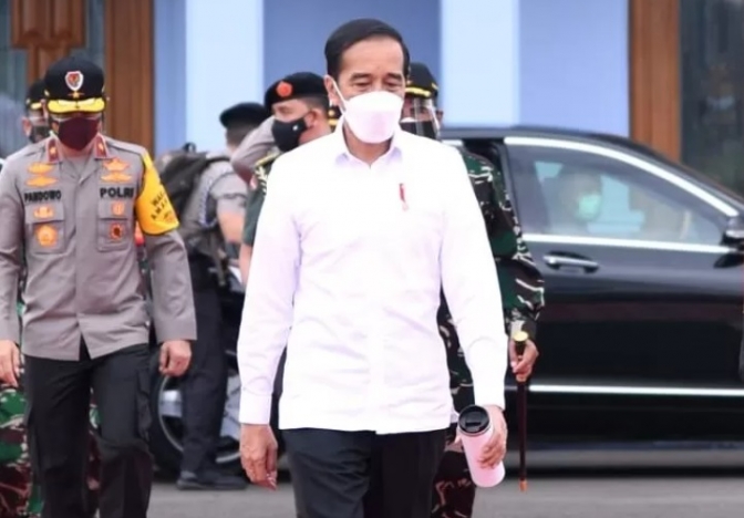 Presiden Jokowi bertolak ke Provinsi Kalimantan Selatan untuk meninjau infrastruktur di lokasi banjir. (Foto: PMJ News/Setpres).